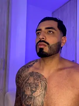 Snapshot of LeandroRusso chatting on 11-10-25, 06:40 LeandroRusso online show from 11-10-25, 06:40