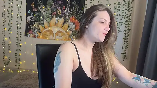 SweetyKatherine online show from 10-18-25, 06:37