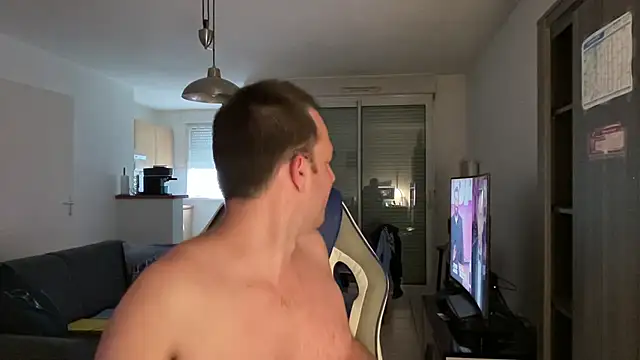 Funnyjul31 online show from 03-19-25, 05:50