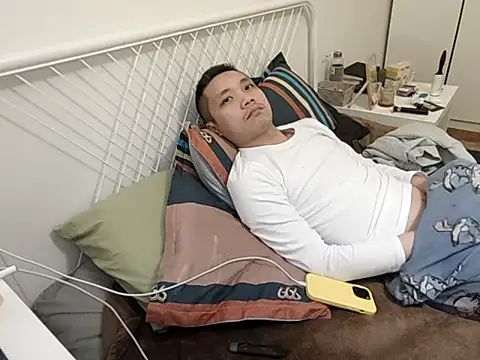 Snapshot of georgept chatting on 03-19-25, 12:04 georgept online show from 03-19-25, 12:04