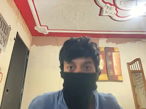 Snapshot of Skinny_high chatting on 01-27-25, 12:33 Skinny high online show from 01-27-25, 12:33