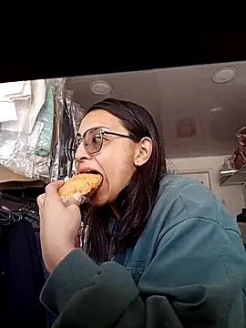 bri ali online show from 12-17-25, 02:12