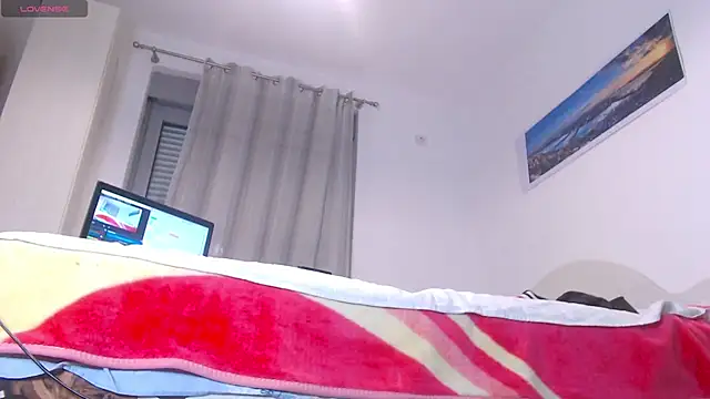 Snapshot of Ju-Hot chatting on 12-08-24, 05:55 Ju-Hot online show from 12-08-24, 05:55