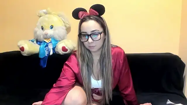 LadyLyanna online show from 11-02-25, 10:56