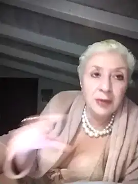 Snapshot of divinaerotica chatting on 03-01-25, 06:21 divinaerotica online show from 03-01-25, 06:21