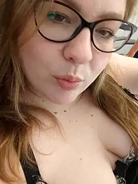 Snapshot of sam0and0katy chatting on 04-03-26, 04:05 sam0and0katy online show from 04-03-26, 04:05