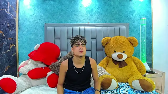 Snapshot of Sexys_Hornys_Boys chatting on 02-11-25, 10:28 Sexys Hornys Boys online show from 02-11-25, 10:28