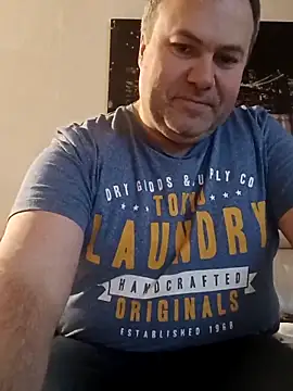 Snapshot of Pourleplasirs chatting on 02-16-25, 01:25 Pourleplasirs online show from 02-16-25, 01:25