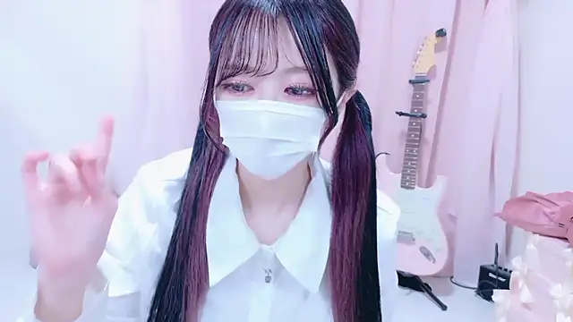 Megu-mimi online show from 10-26-25, 04:46