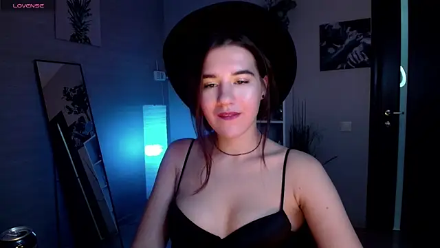 Sweetie Catt online show from 02-19-25, 11:49