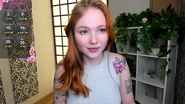 Maya Light online show from 02-15-25, 07:49