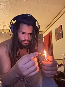 Snapshot of B3-Dindles chatting on 03-23-25, 03:10 B3-Dindles online show from 03-23-25, 03:10