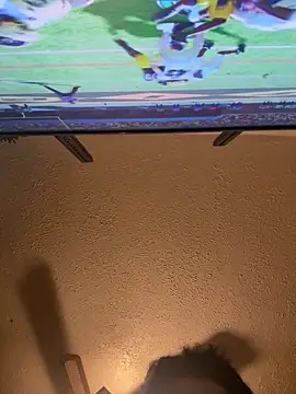 Snapshot of B3-Dindles chatting on 10-10-25, 04:44 B3-Dindles online show from 10-10-25, 04:44