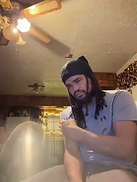 Snapshot of B3-Dindles chatting on 01-06-26, 08:51 B3-Dindles online show from 01-06-26, 08:51