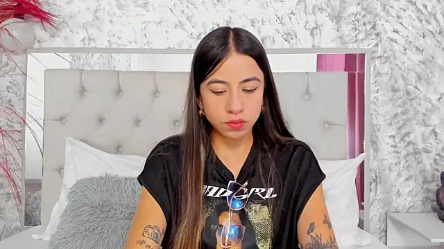 Ariana greenblat online show from 02-09-26, 04:22