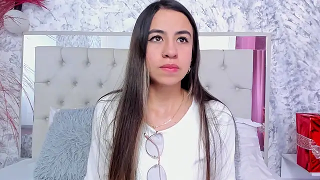 Ariana greenblat online show from 02-18-26, 04:58