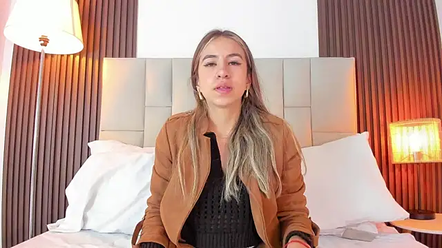 Ariana greenblat online show from 05-05-26, 05:21