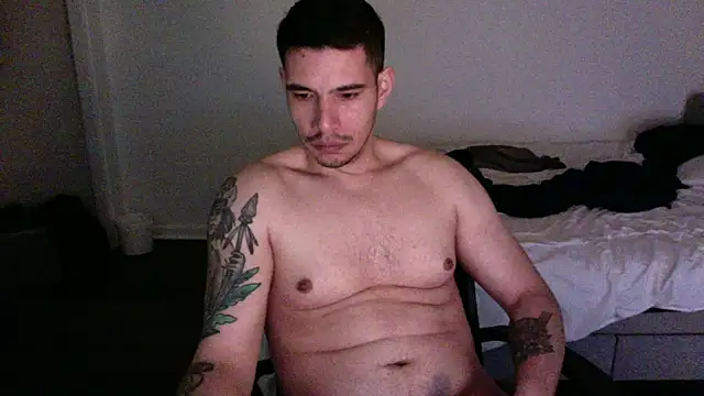 Snapshot of NicaBOi chatting on 02-10-25, 11:36 NicaBOi online show from 02-10-25, 11:36