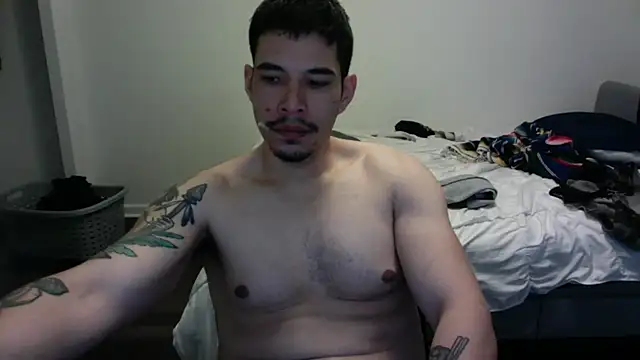 Snapshot of NicaBOi chatting on 02-23-25, 12:48 NicaBOi online show from 02-23-25, 12:48
