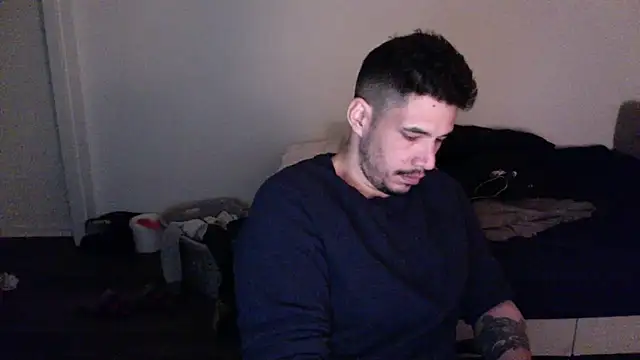 Snapshot of NicaBOi chatting on 03-23-25, 02:15 NicaBOi online show from 03-23-25, 02:15