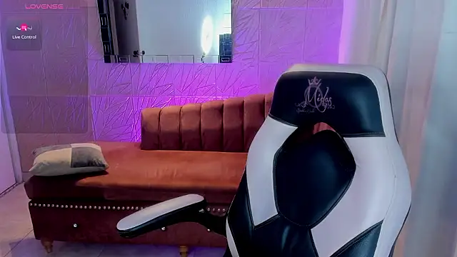 miss isabella m online show from 02-03-26, 12:54