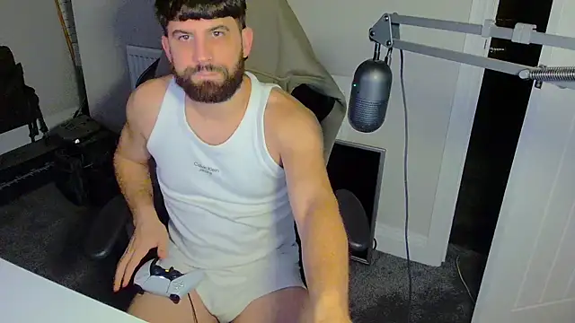 Snapshot of lucas_kazimm chatting on 11-13-25, 06:18 lucas kazimm online show from 11-13-25, 06:18