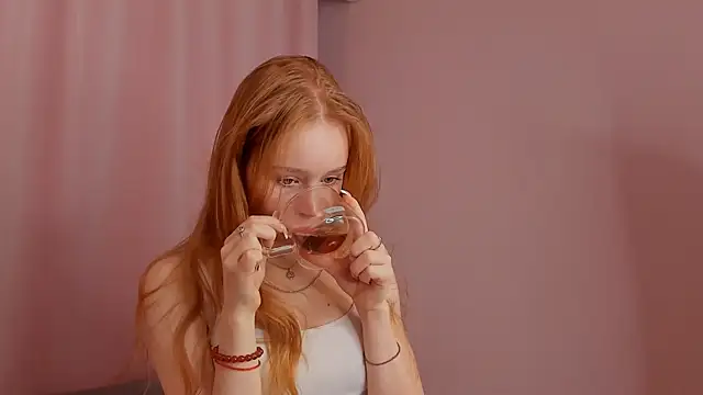 Snapshot of DarylBody chatting on 02-04-25, 07:22 DarylBody online show from 02-04-25, 07:22