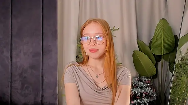 Snapshot of DarylBody chatting on 02-05-25, 10:01 DarylBody online show from 02-05-25, 10:01