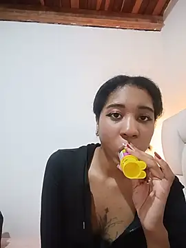 Zaira Rose  online show from 06-25-26, 01:27