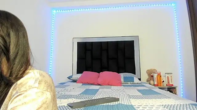 victoriacolin online show from 03-22-25, 10:26