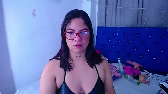 Snapshot of hornny_cougar chatting on 09-13-25, 03:06 hornny cougar online show from 09-13-25, 03:06