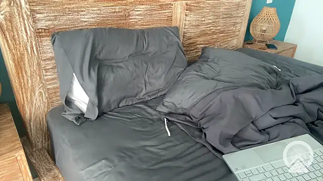 Snapshot of valure_lera chatting on 03-07-25, 01:20 valure lera online show from 03-07-25, 01:20