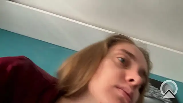 Snapshot of valure_lera chatting on 03-14-25, 08:38 valure lera online show from 03-14-25, 08:38