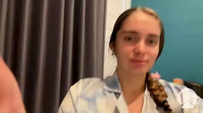 Snapshot of valure_lera chatting on 03-18-25, 03:31 valure lera online show from 03-18-25, 03:31