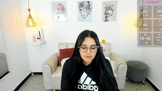 Hadley  online show from 02-06-25, 03:48