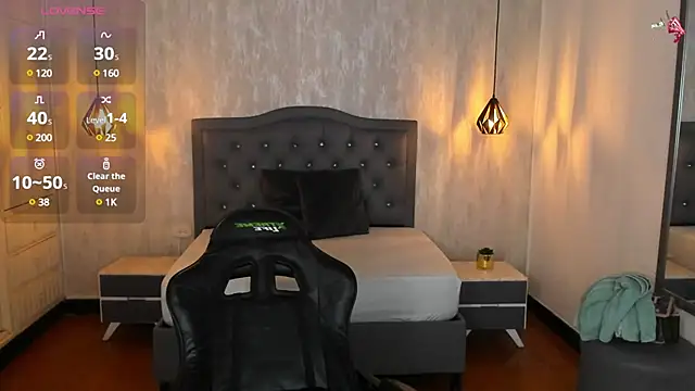 Hadley  online show from 03-22-25, 03:20