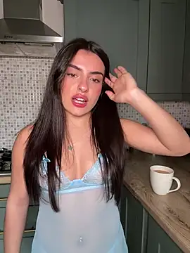 Snapshot of cute_carly_ chatting on 03-16-25, 03:50 cute carly online show from 03-16-25, 03:50