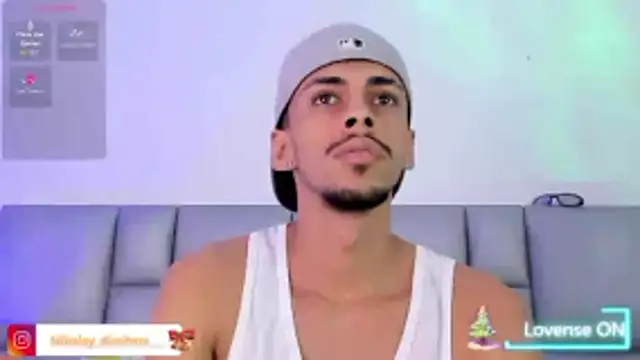 Snapshot of Sam_culhane chatting on 12-17-25, 07:31 Sam culhane online show from 12-17-25, 07:31