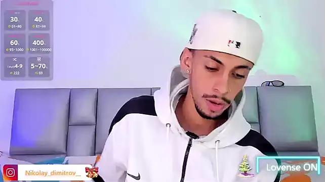 Snapshot of Sam_culhane chatting on 12-18-25, 08:37 Sam culhane online show from 12-18-25, 08:37