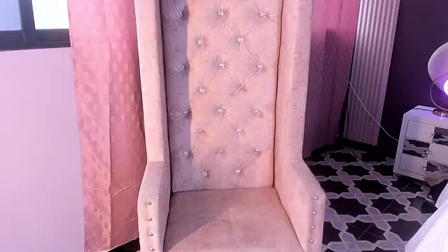 Snapshot of AliDiaz_ chatting on 02-15-25, 07:17 AliDiaz online show from 02-15-25, 07:17