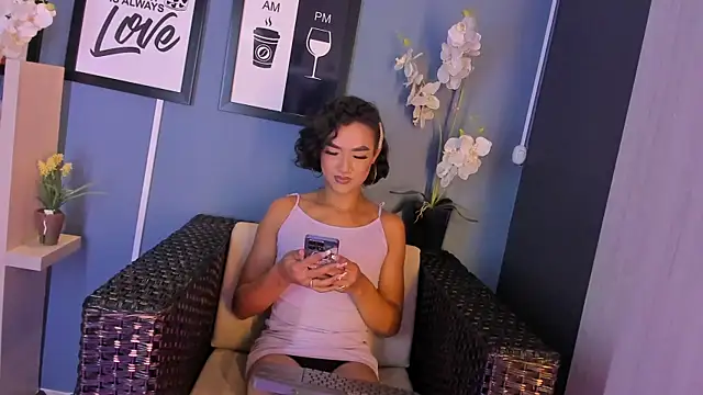 Snapshot of AliDiaz_ chatting on 03-15-25, 07:27 AliDiaz online show from 03-15-25, 07:27