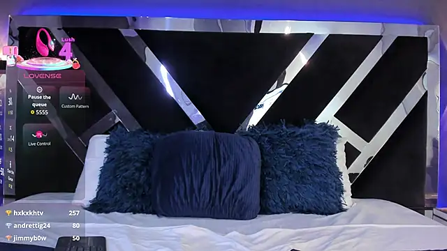 Snapshot of AliDiaz_ chatting on 10-09-25, 07:12 AliDiaz online show from 10-09-25, 07:12