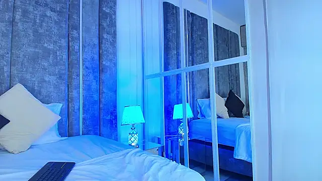 Snapshot of AliDiaz_ chatting on 02-27-26, 07:25 AliDiaz online show from 02-27-26, 07:25