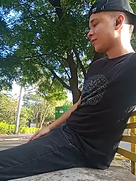 arevalo1124 online show from 09-23-25, 09:40