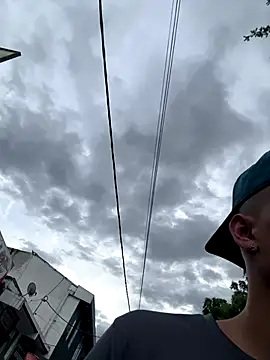 arevalo1124 online show from 10-23-25, 09:35