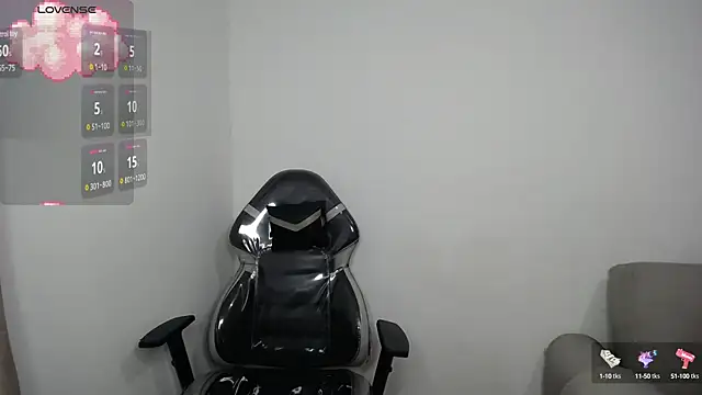 Snapshot of Sara_Braun_1 chatting on 01-31-25, 10:31 Sara Braun 1 online show from 01-31-25, 10:31