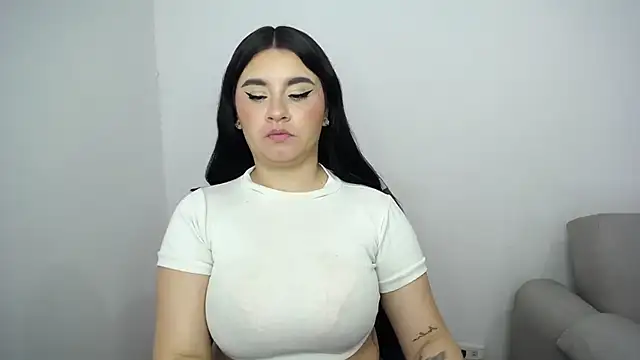 Snapshot of Sara_Braun_1 chatting on 02-03-25, 07:00 Sara Braun 1 online show from 02-03-25, 07:00