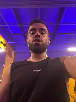 Snapshot of hornytwins15 chatting on 02-26-25, 08:44 hornytwins15 online show from 02-26-25, 08:44