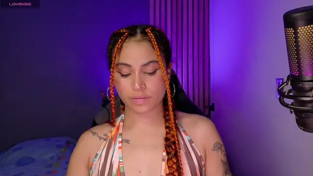 Snapshot of Marivimichel1 chatting on 11-01-25, 07:05 Marivimichel1 online show from 11-01-25, 07:05