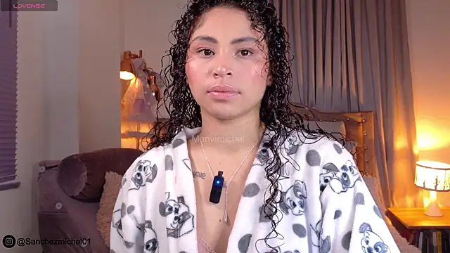 Snapshot of Marivimichel1 chatting on 11-22-25, 05:06 Marivimichel1 online show from 11-22-25, 05:06